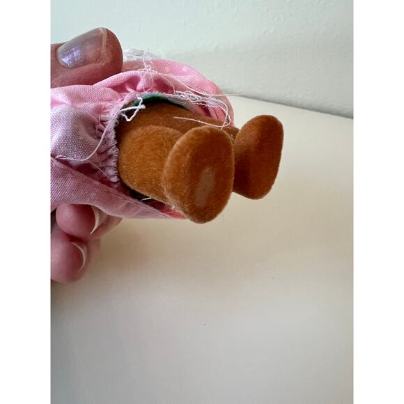 Li'l Woodzeez Housekeeping Toy Set w/Miniature Accessories and 2 Rabbit Figures - Picture 5 of 12